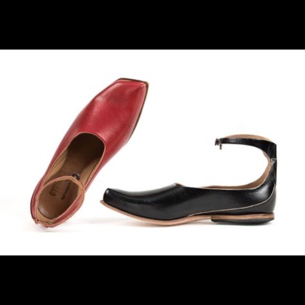 CYDWOQ Instinct shoe in Black